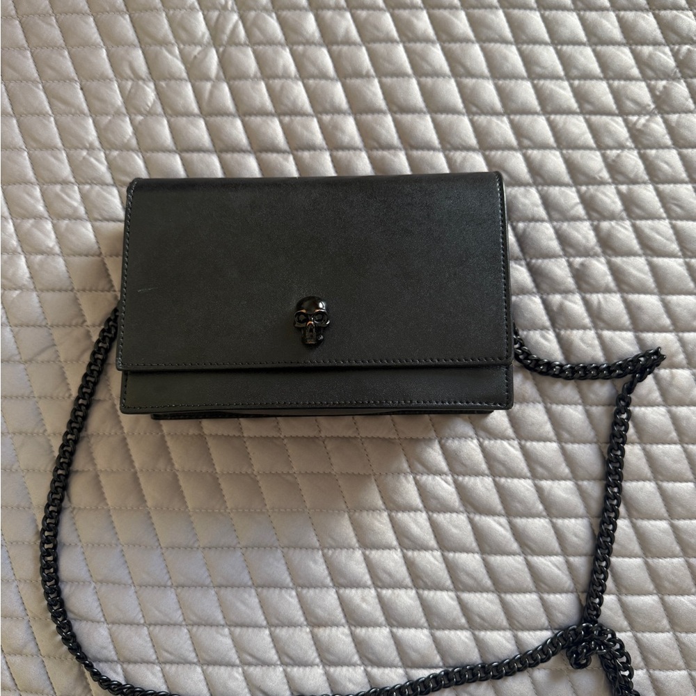 Alexander McQueen The Small Skull Leather Bag - Picture 2 of 9